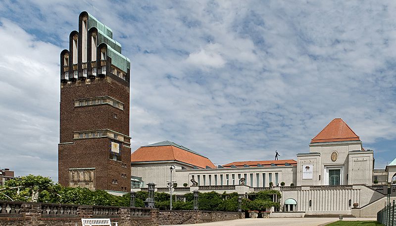 https://de.wikipedia.org/wiki/Datei:Mathildenh%C3%B6he.jpg